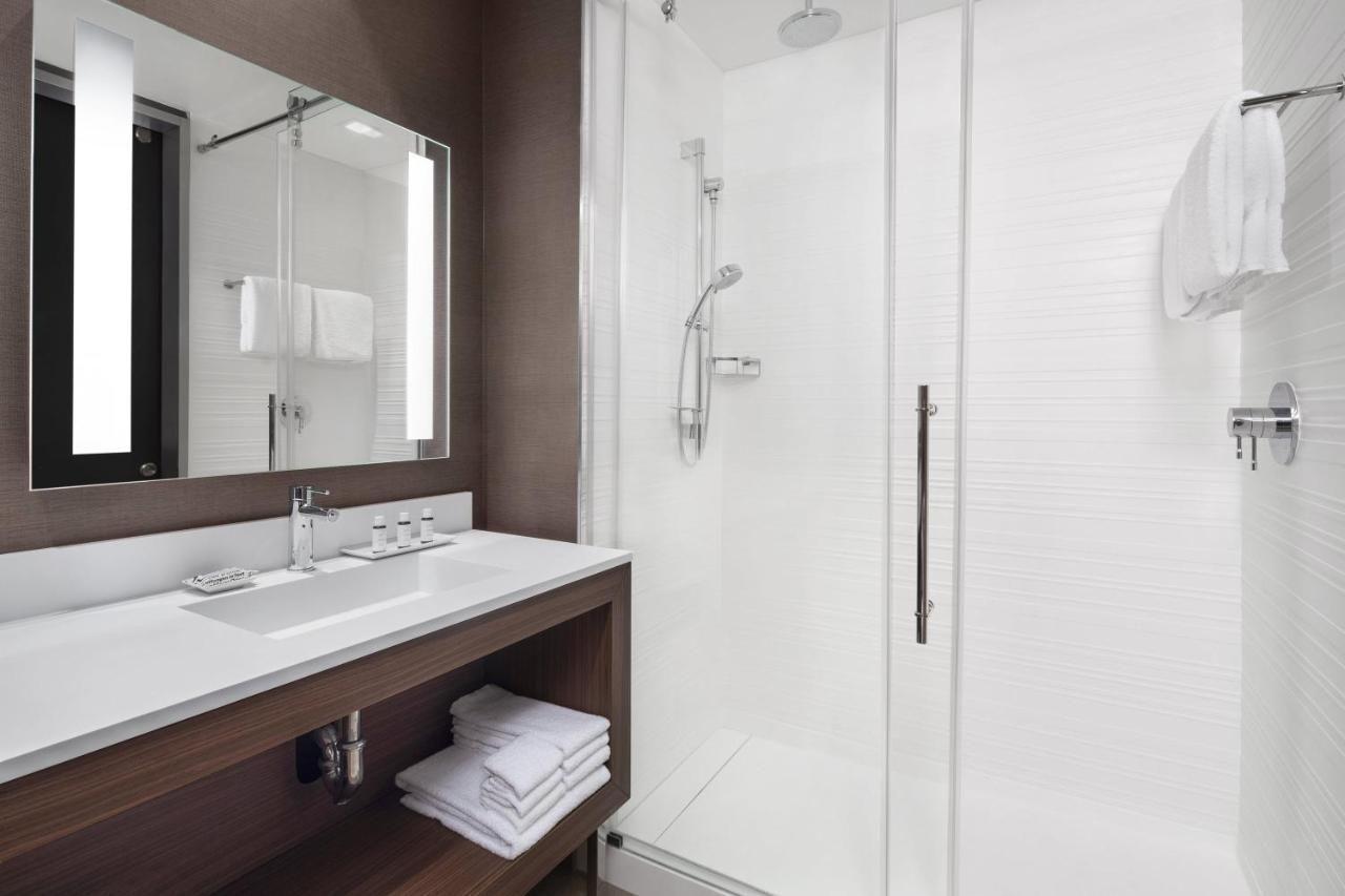 Ac Hotel By Marriott Клиъруотър Бийч Екстериор снимка
