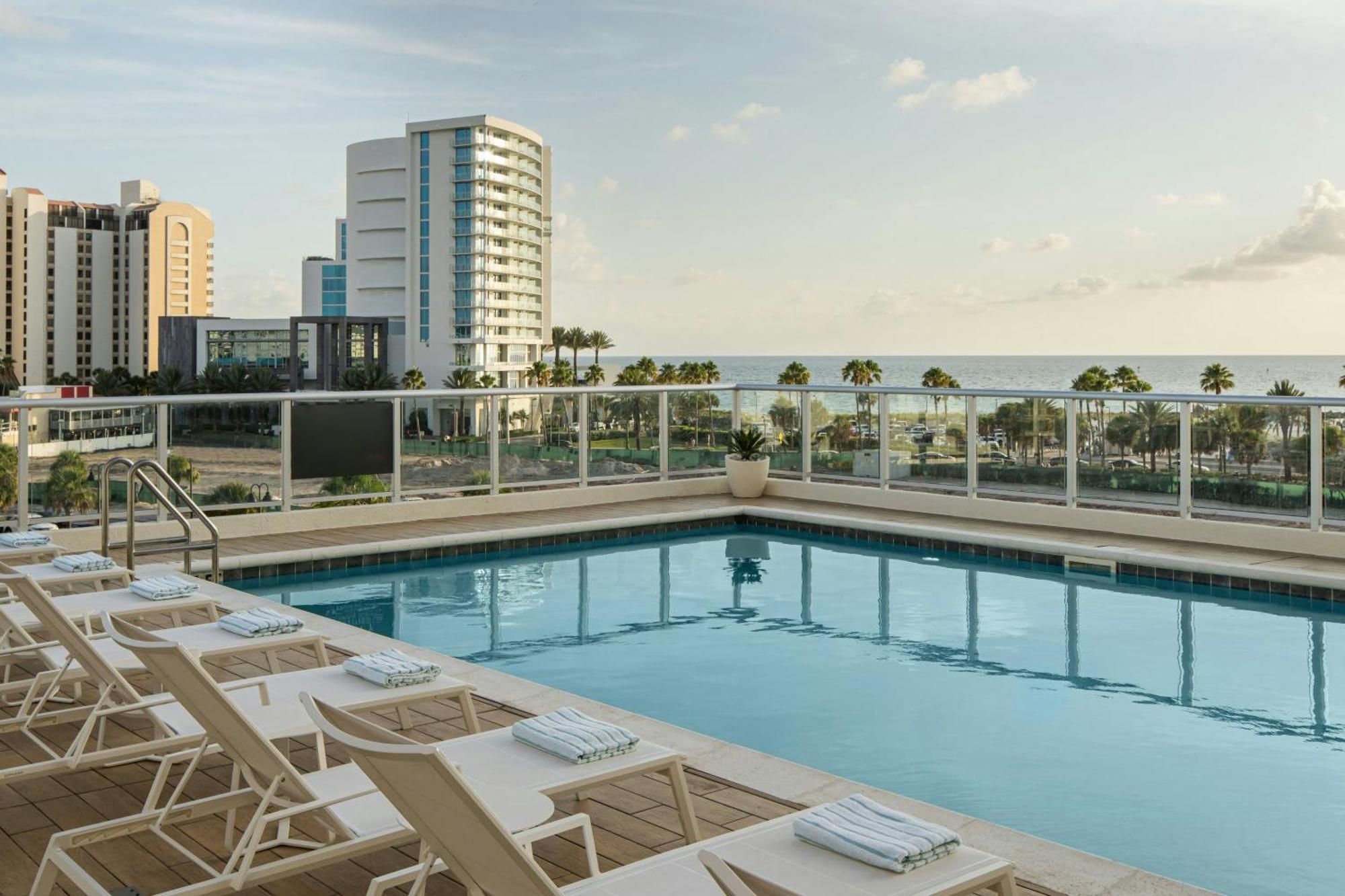 Ac Hotel By Marriott Клиъруотър Бийч Екстериор снимка