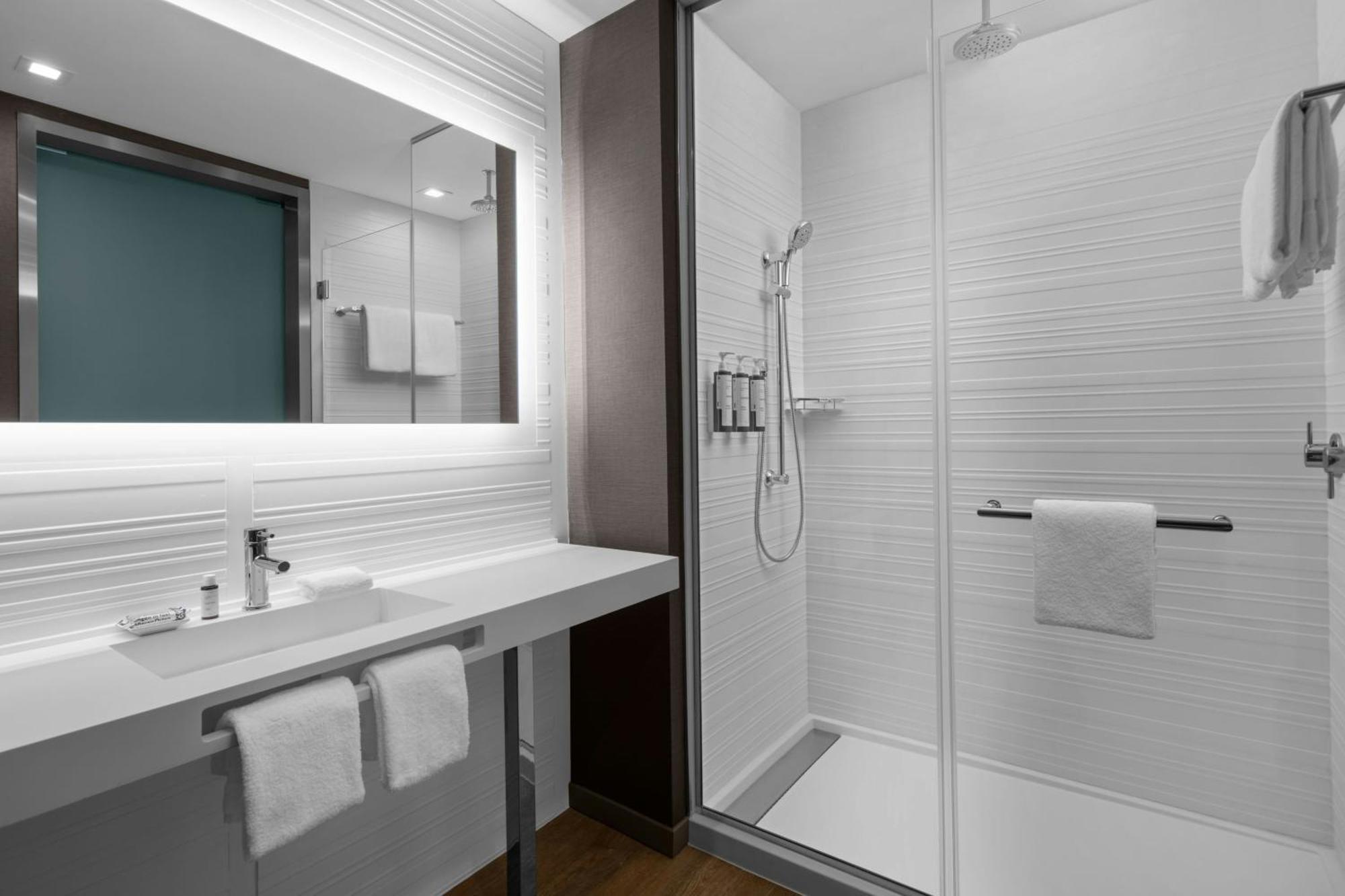 Ac Hotel By Marriott Клиъруотър Бийч Екстериор снимка